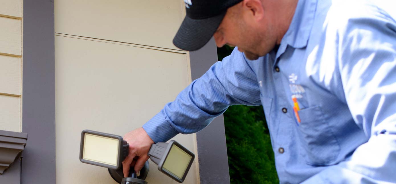 Edison Electric, Inc. - Outlet Switch Repair